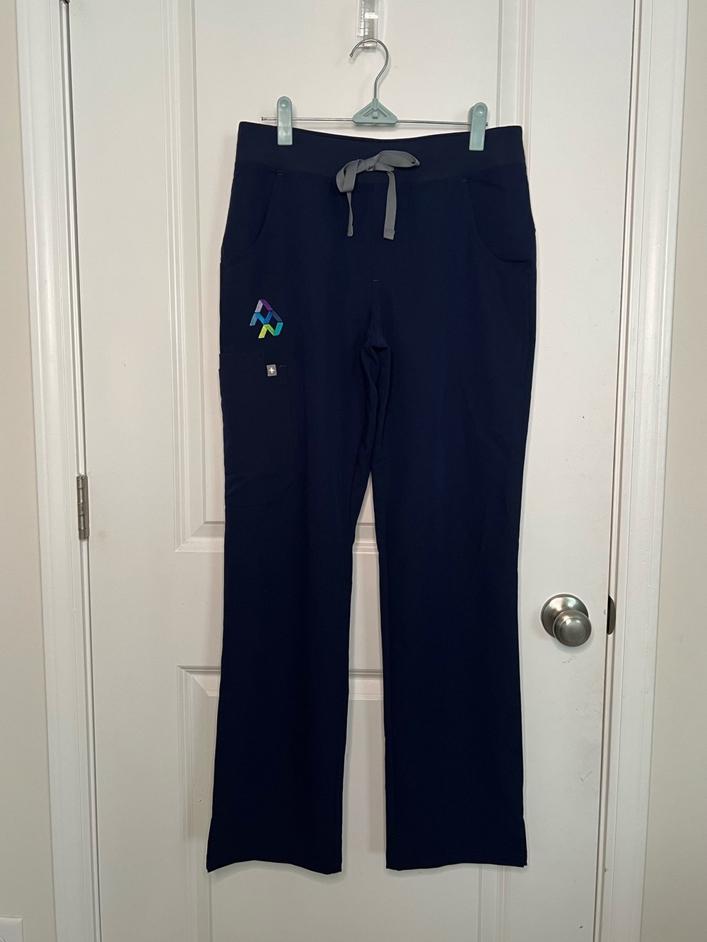 FIGS Womens Kade Navy Blue Cargo Scrub Pants Sz Small ~NWT *LOGO